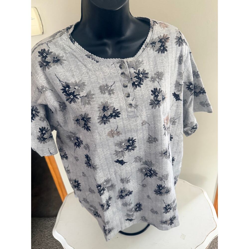 Classic Elements Floral Tee 20/22W
